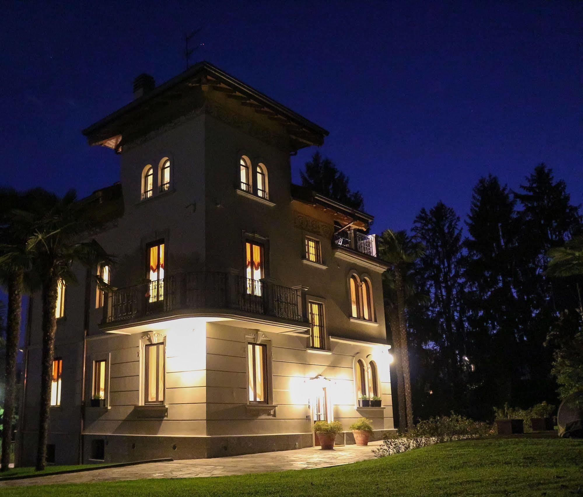 Villa Chiara B&B Biandronno Exterior foto